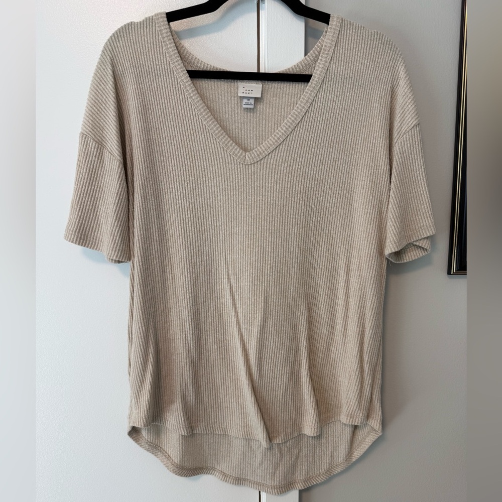 Women's Beige V-Neck Ribbed Top